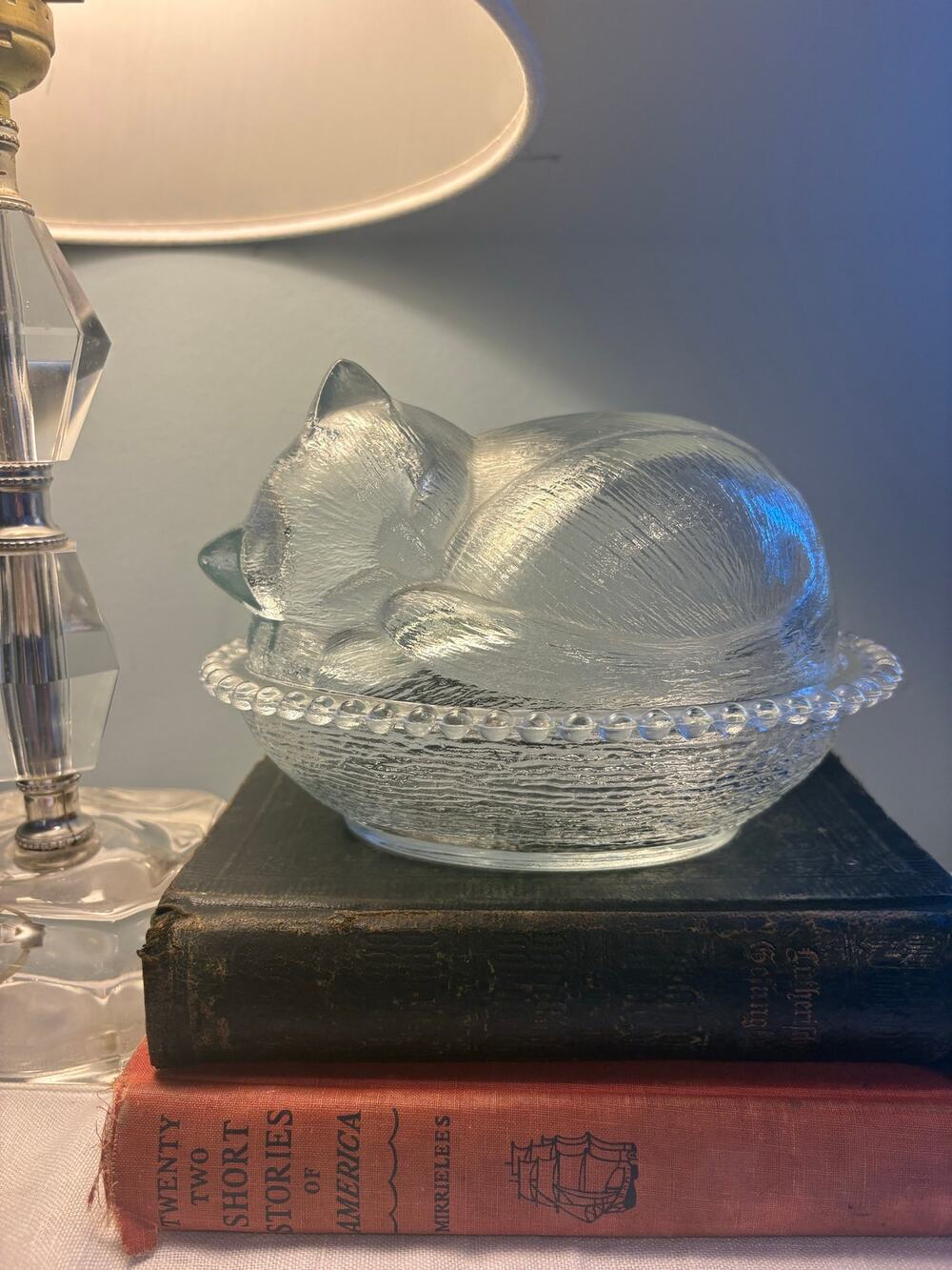Vintage clear glass cat covered dish